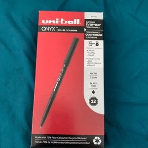 Uni-ball Onyx roller pen black 0.5mm 12pk